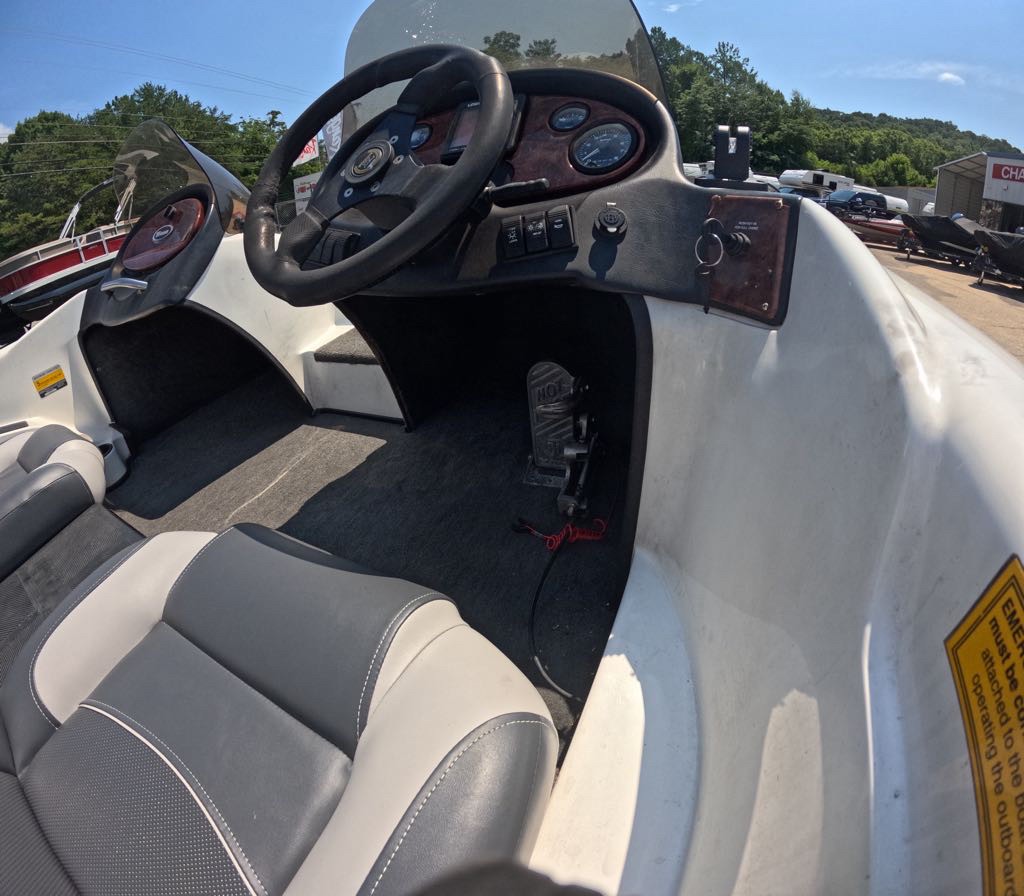 2001 Triton Boats TR186 Boats