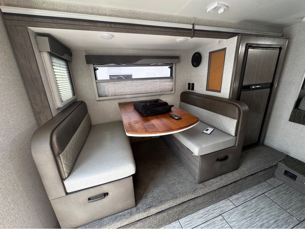 2022 Lance 975 Truck Camper