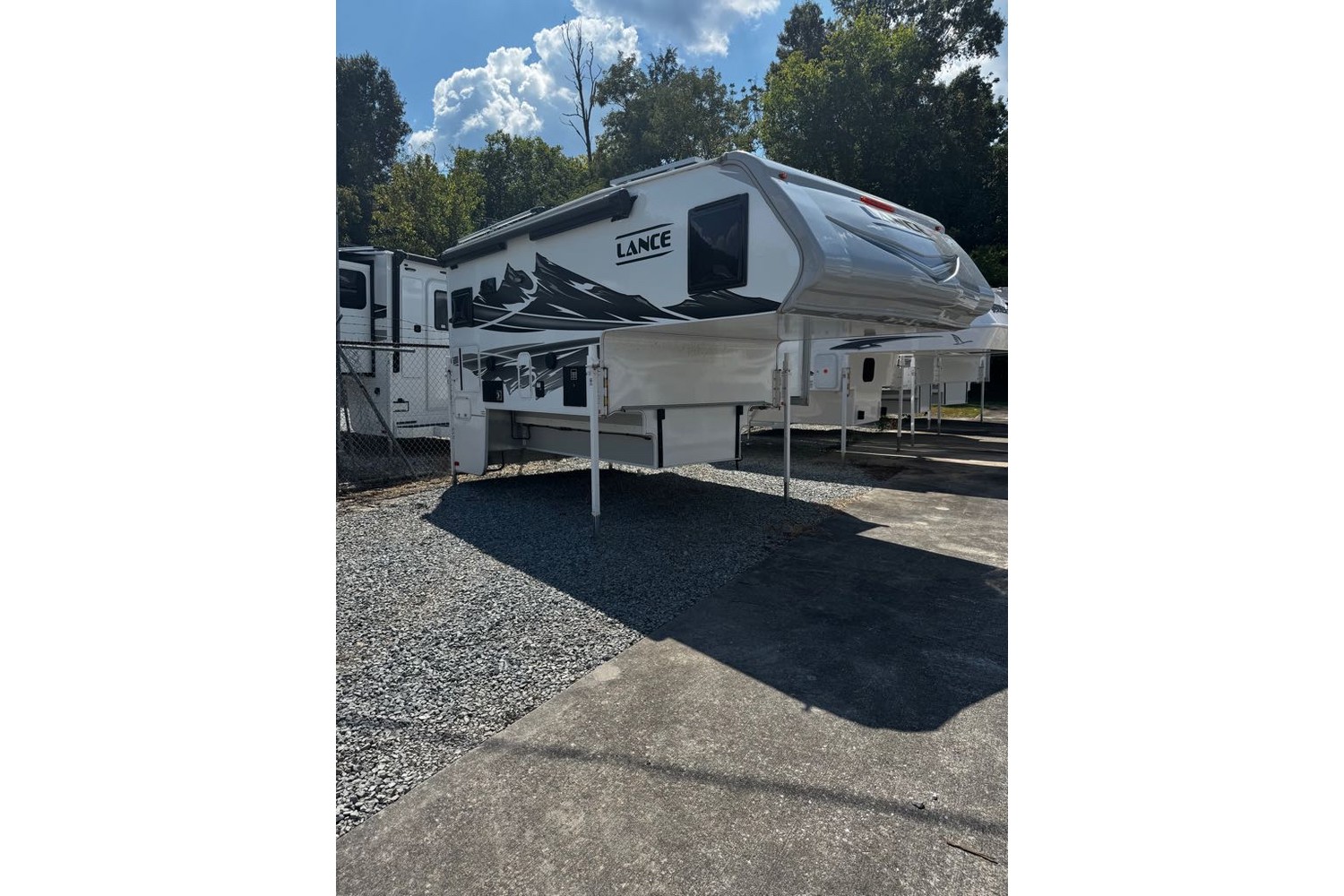 2022 Lance 975 Truck Camper