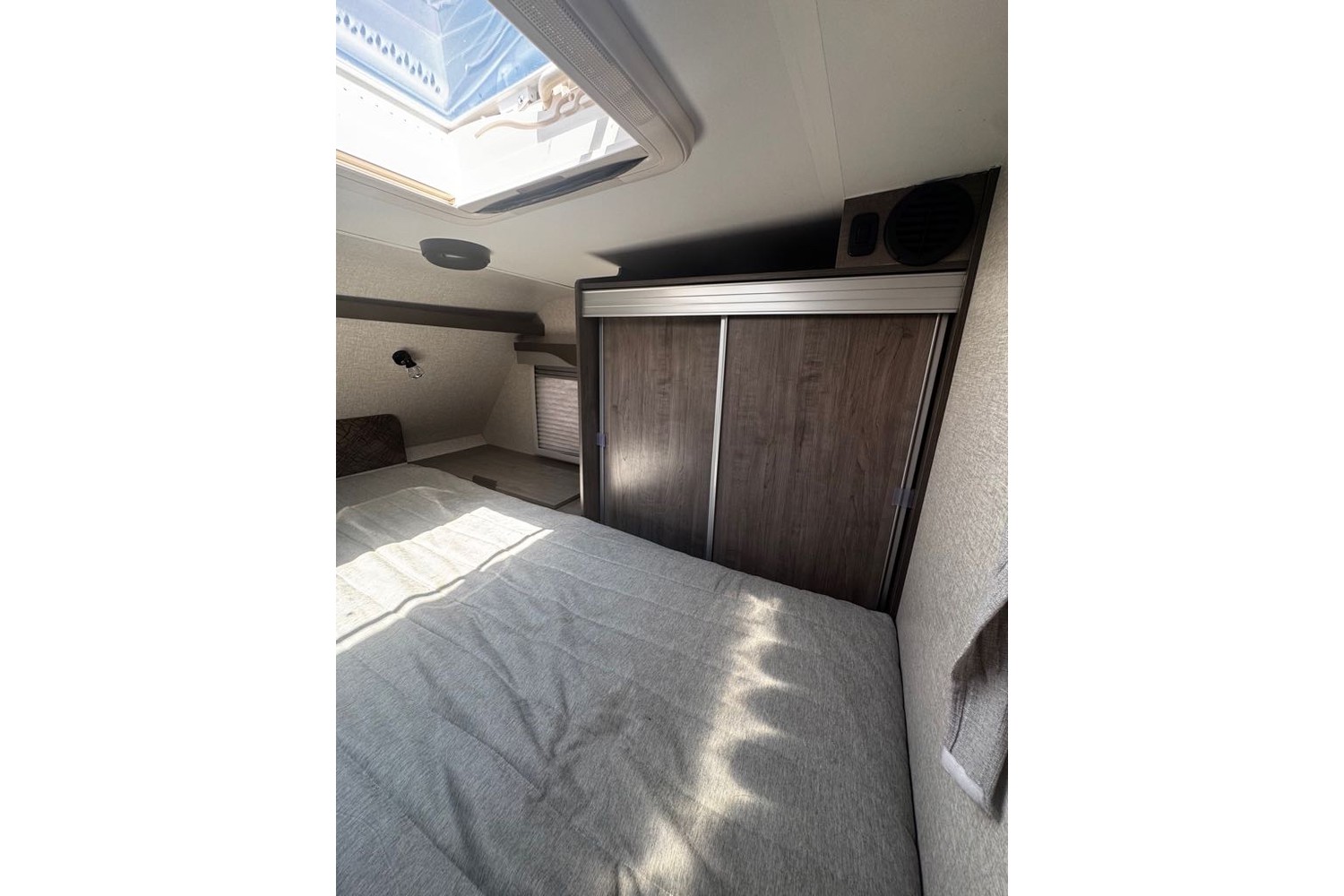 2022 Lance 975 Truck Camper