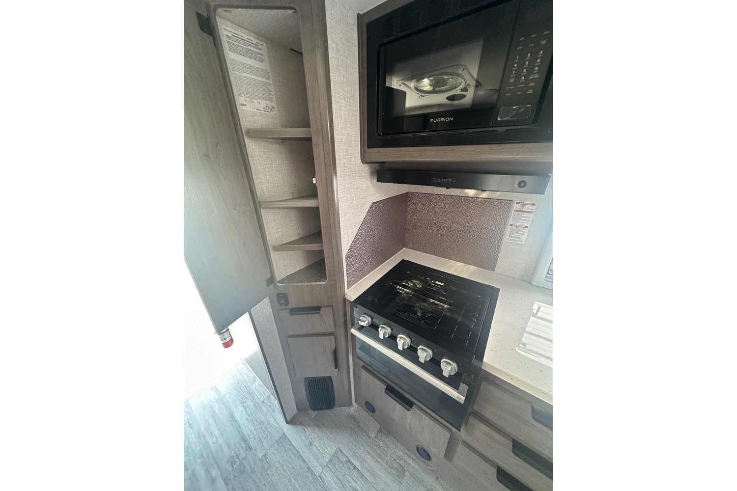 2026 Lance 960 Truck Camper Truck Camper