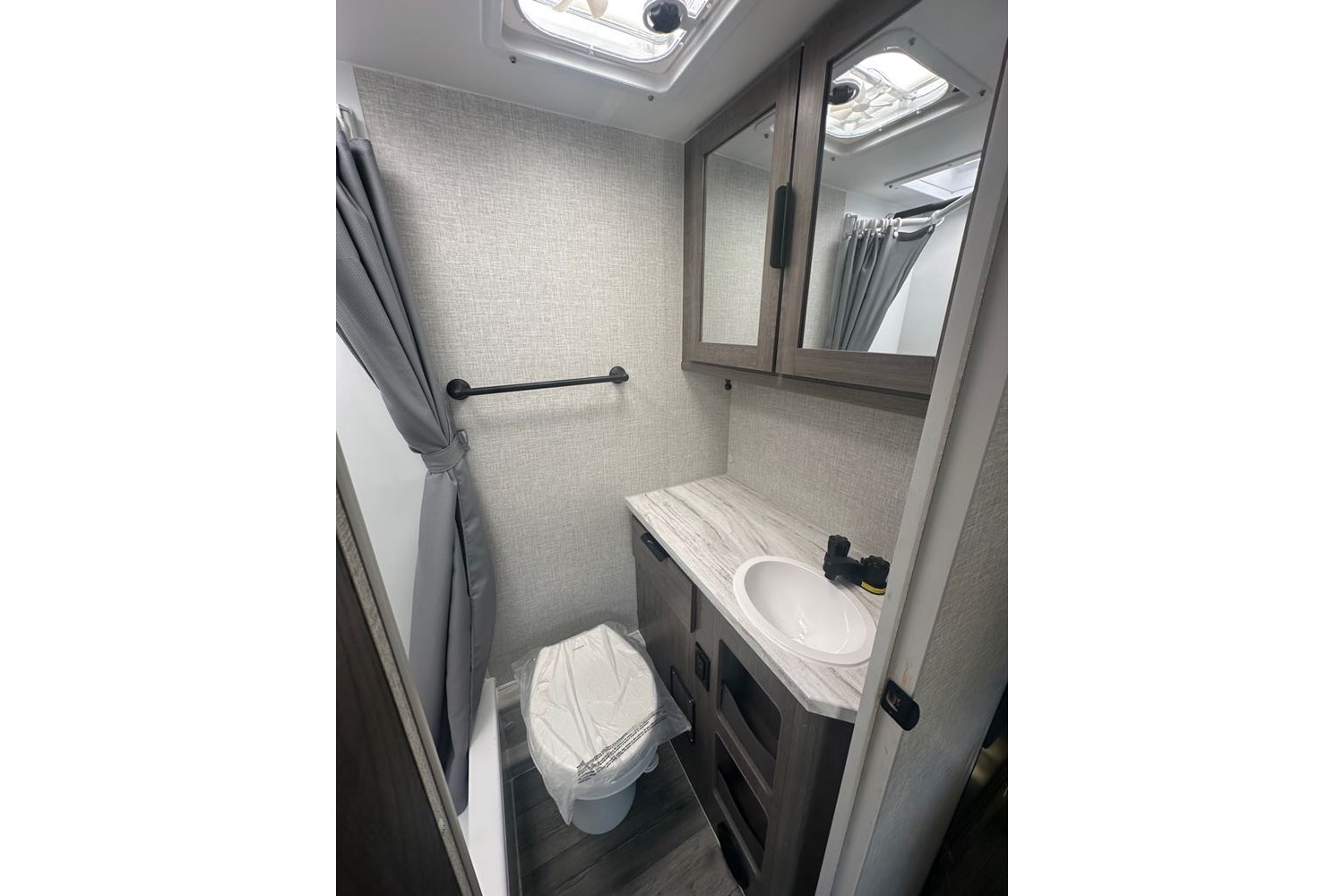 2026 Lance Truck Camper 1191 Truck Camper