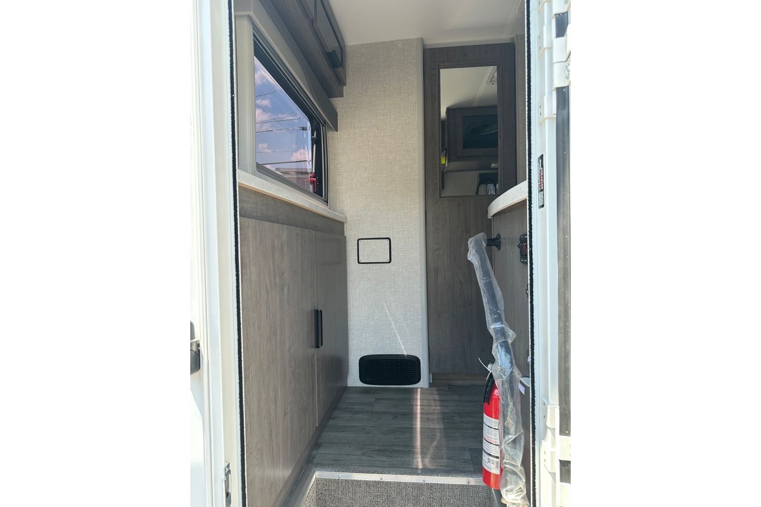 2026 Lance Truck Camper 1191 Truck Camper