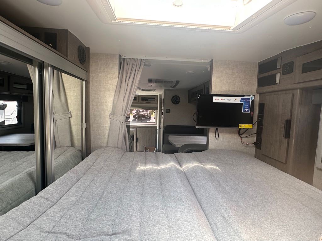 2026 Lance Truck Camper 1191 Truck Camper