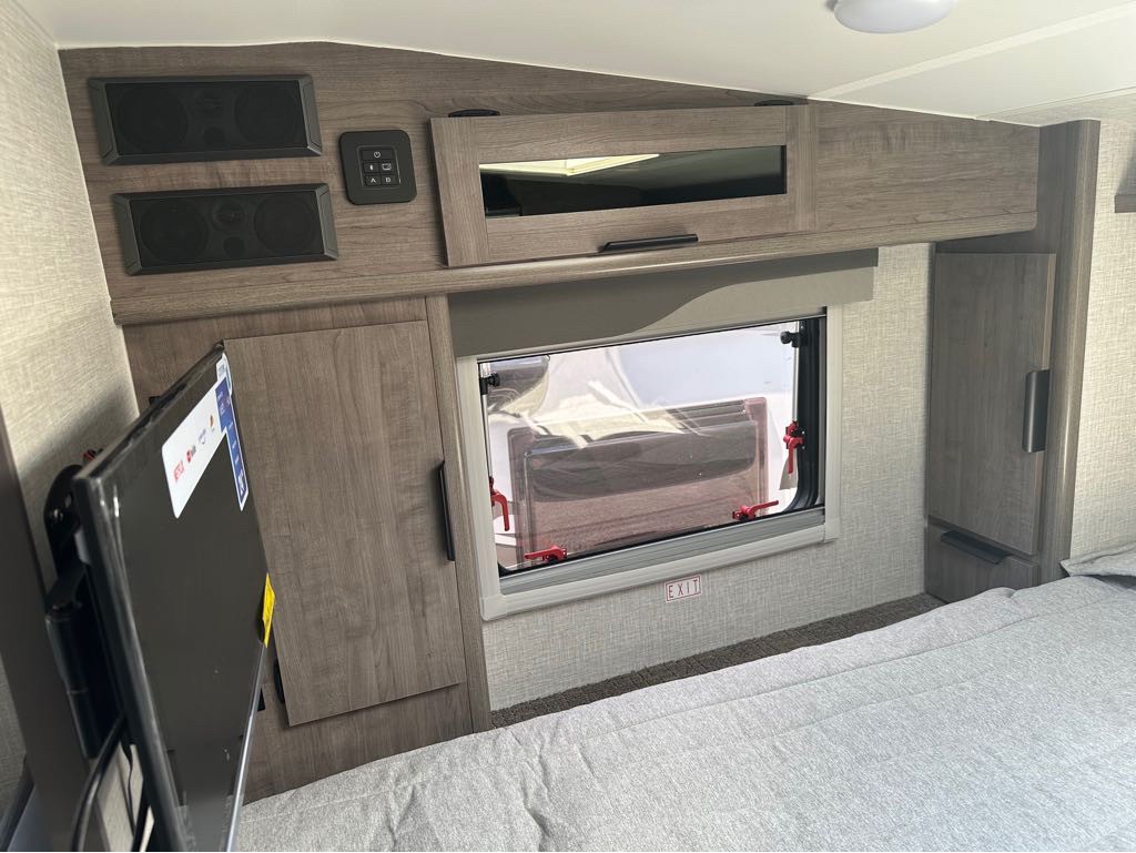 2026 Lance Truck Camper 1191 Truck Camper