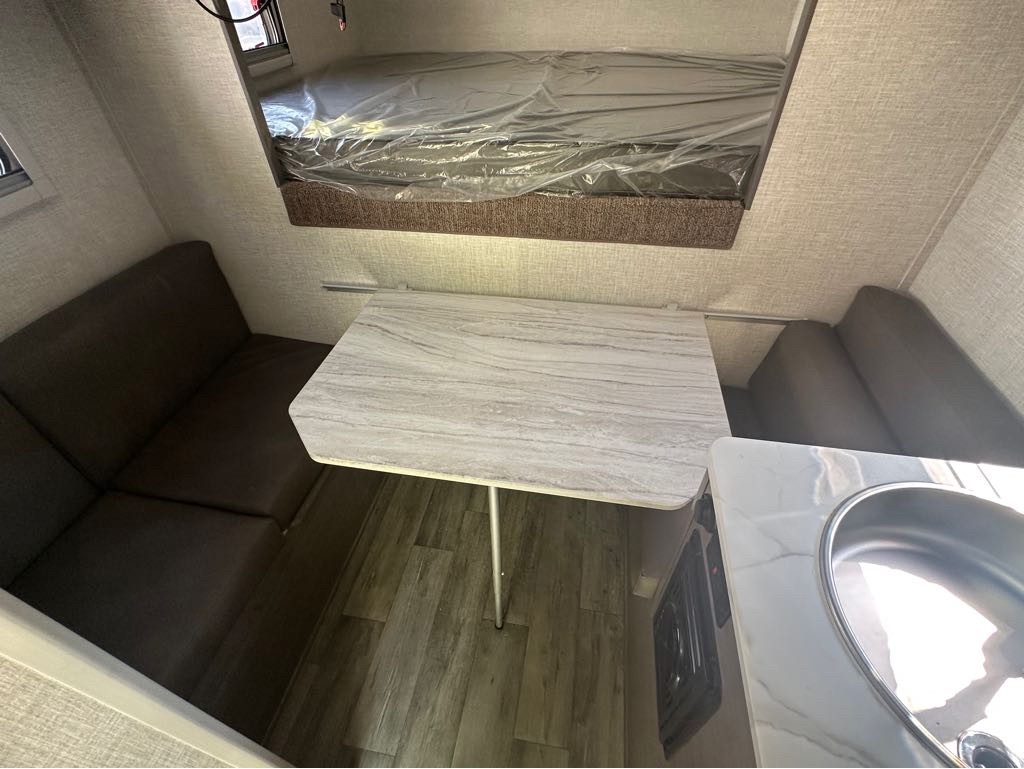 2026 Lance Truck Camper SQ610 Truck Camper