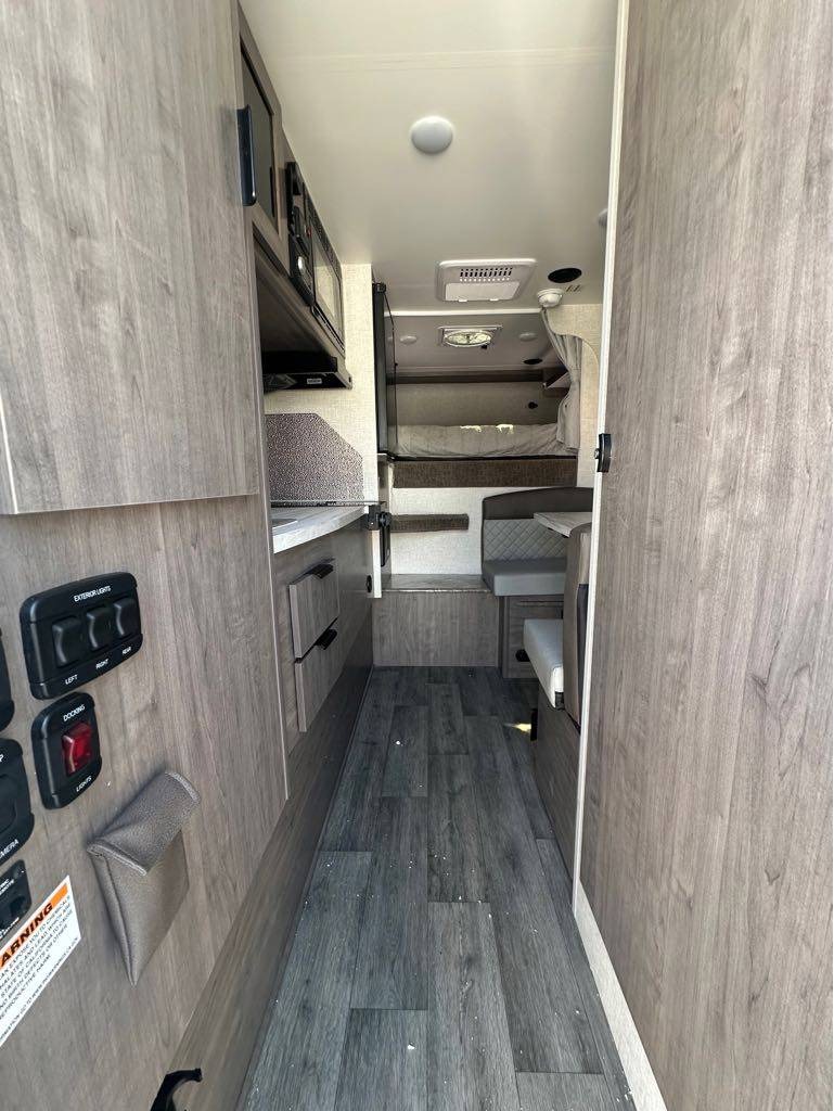 2027 Lance 825 Truck Camper