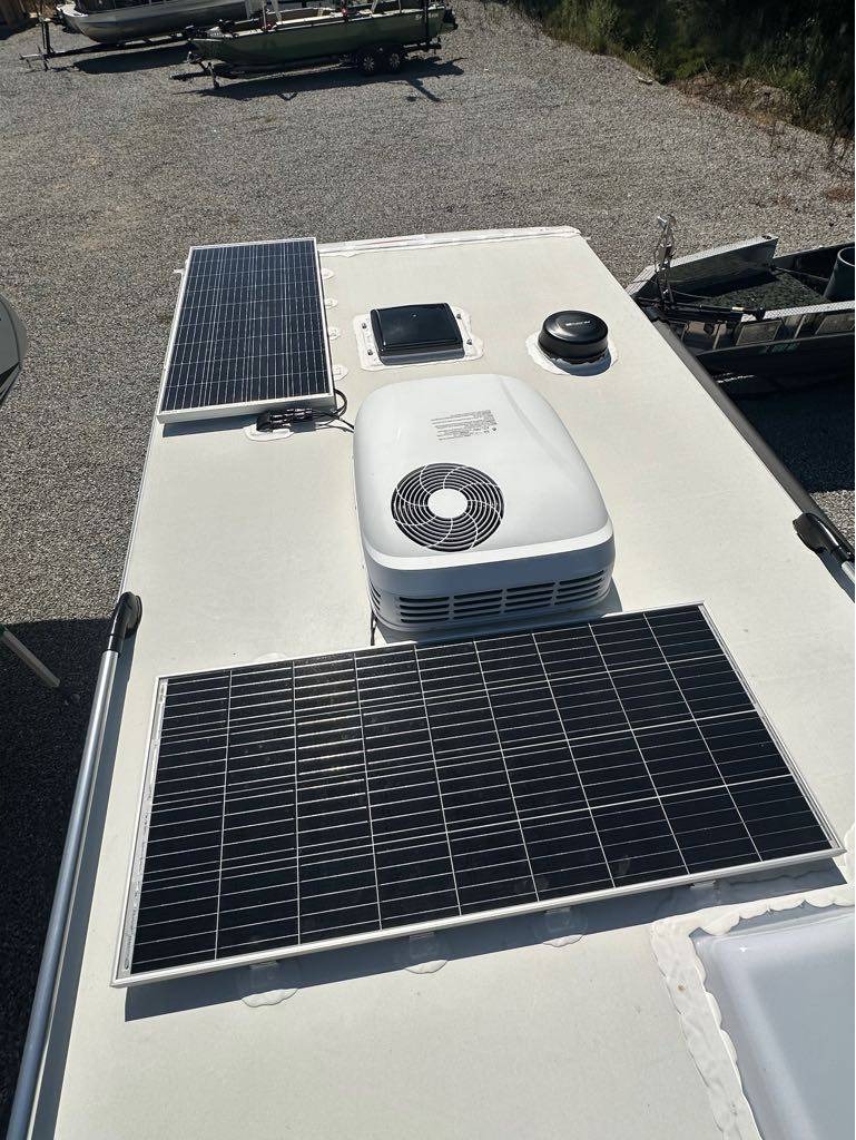 2027 Lance 825 Truck Camper