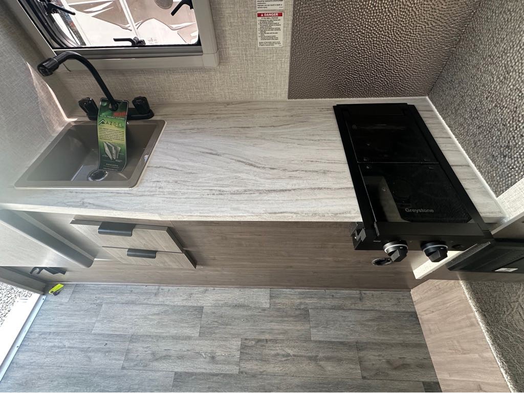 2027 Lance 825 Truck Camper