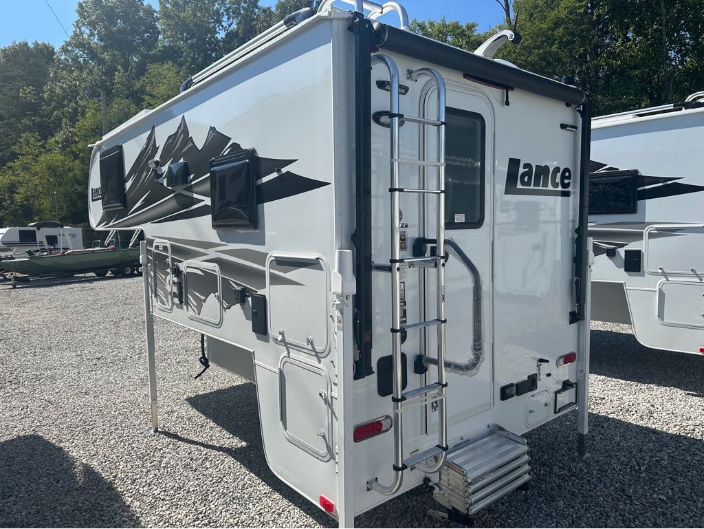 2027 Lance 825 Truck Camper