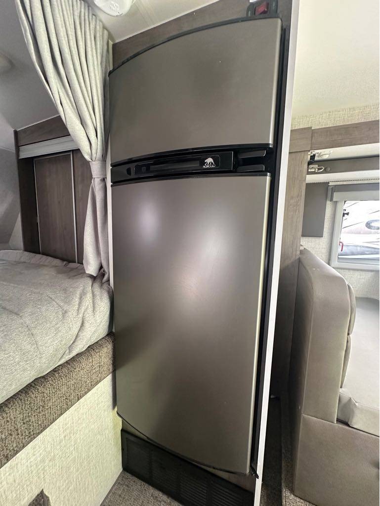 2027 Lance 855S Truck Camper