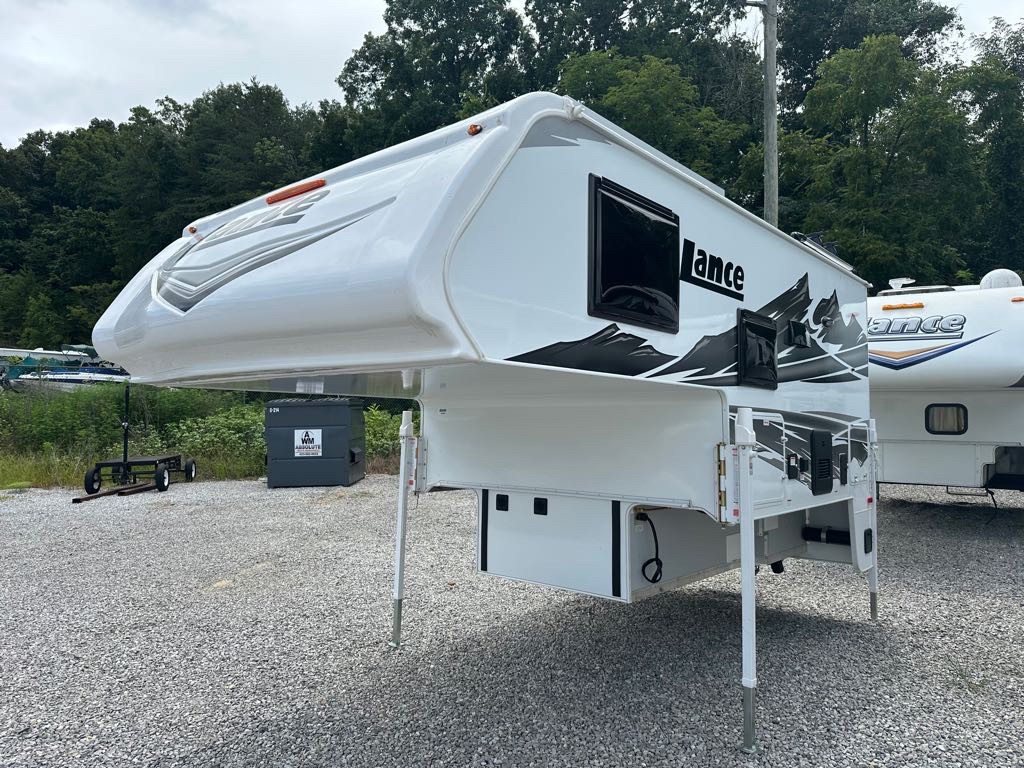 2027 Lance Truck Camper 850 Truck Camper