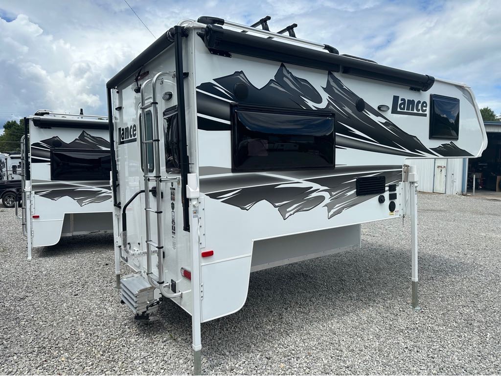 2027 Lance Truck Camper 850 Truck Camper