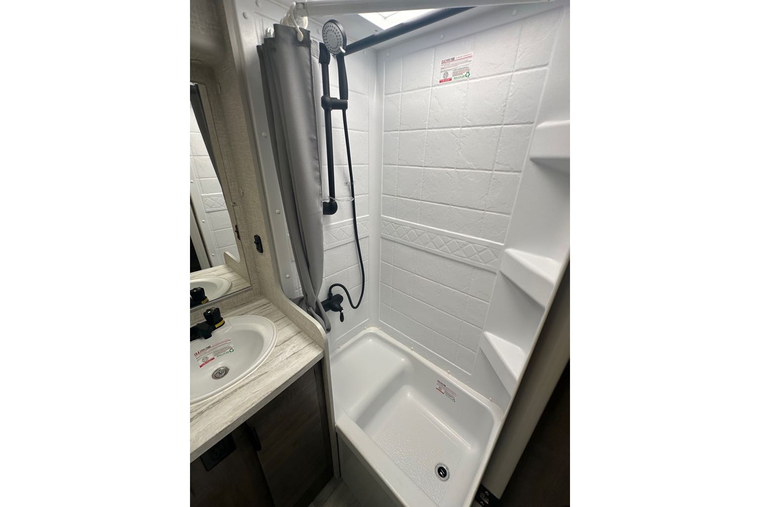 2027 Lance Truck Camper 975 Truck Camper