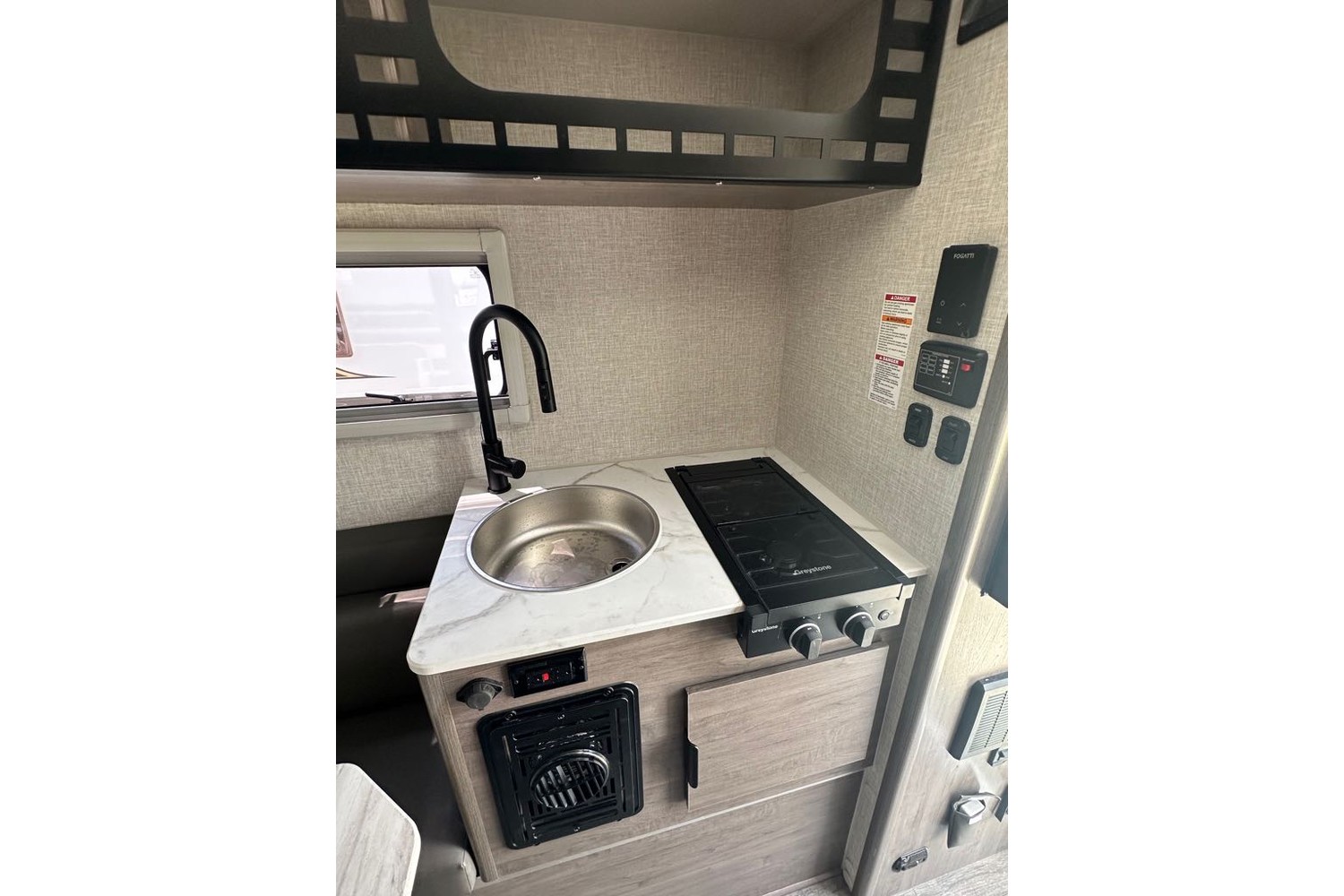 2027 Lance Truck Camper SQ610 Truck Camper