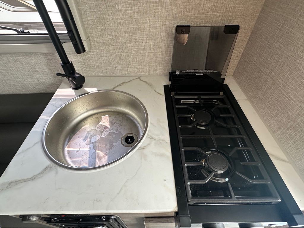 2027 Lance Truck Camper SQ610 Truck Camper