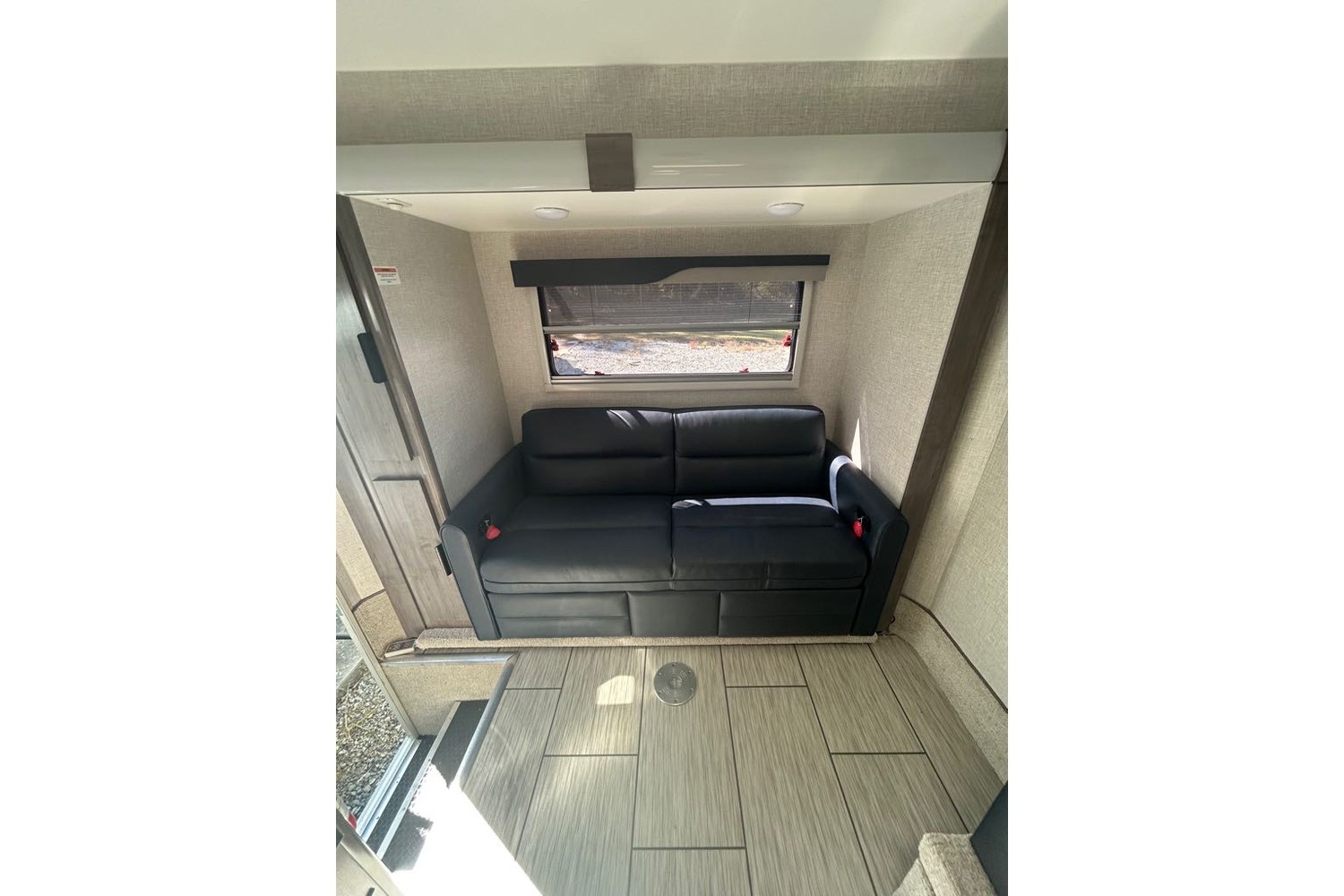 2026 Lance 1172 Truck Camper