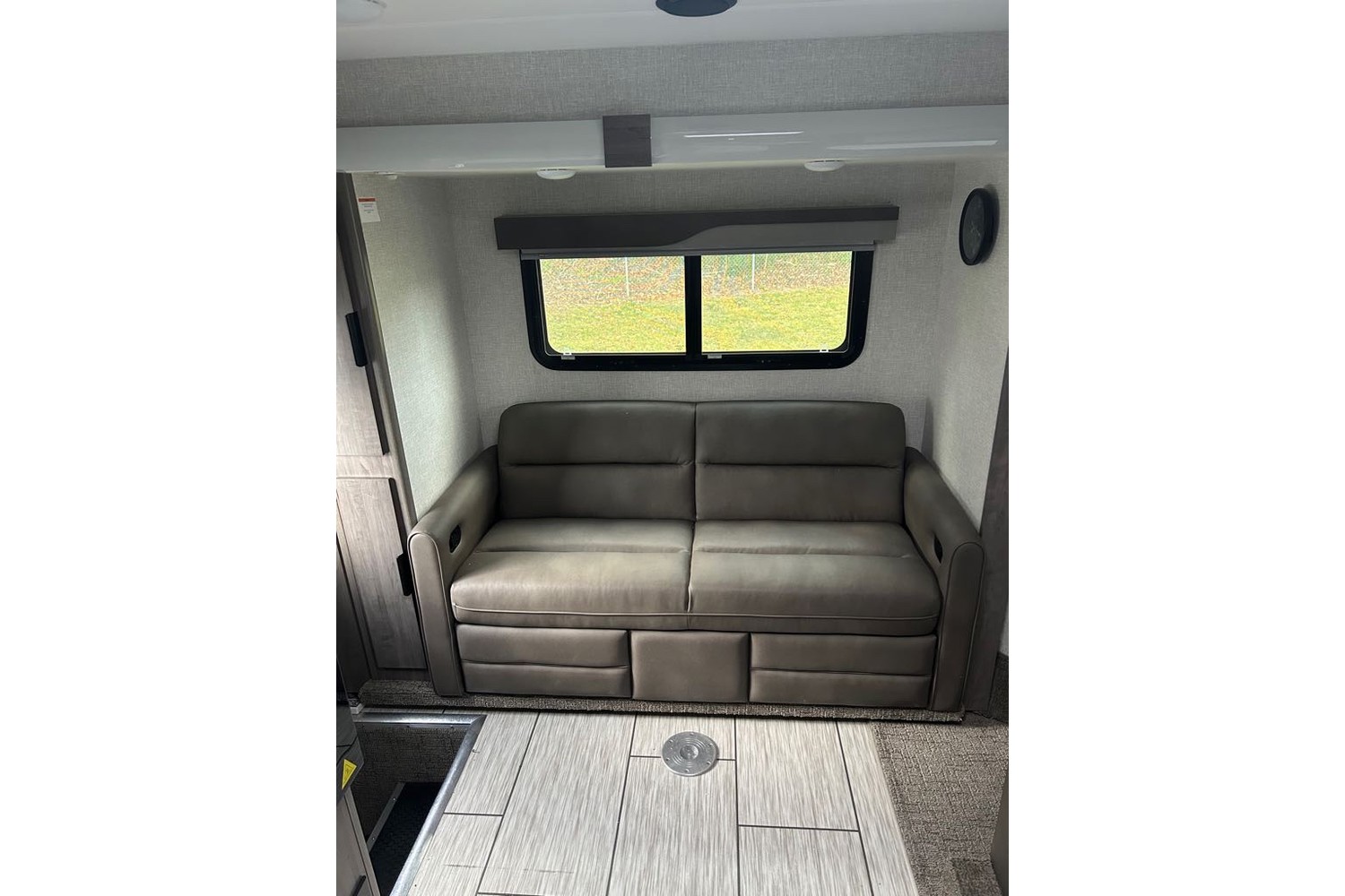 2026 Lance 1172 Truck Camper
