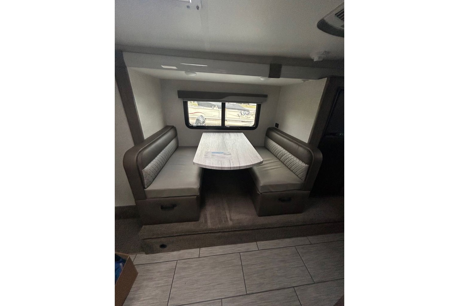 2026 Lance 1172 Truck Camper