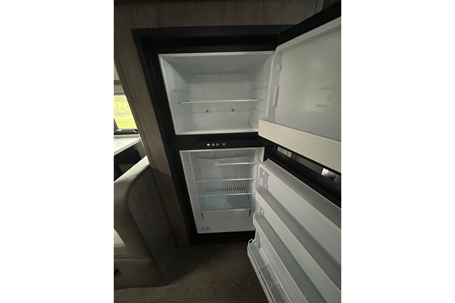 2026 Lance 1172 Truck Camper