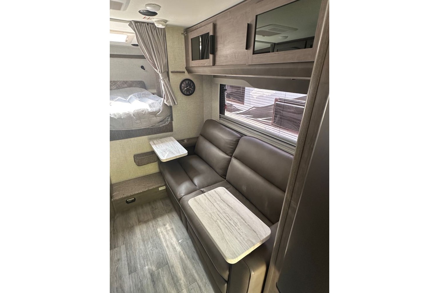 2026 Lance 960 Truck Camper Truck Camper