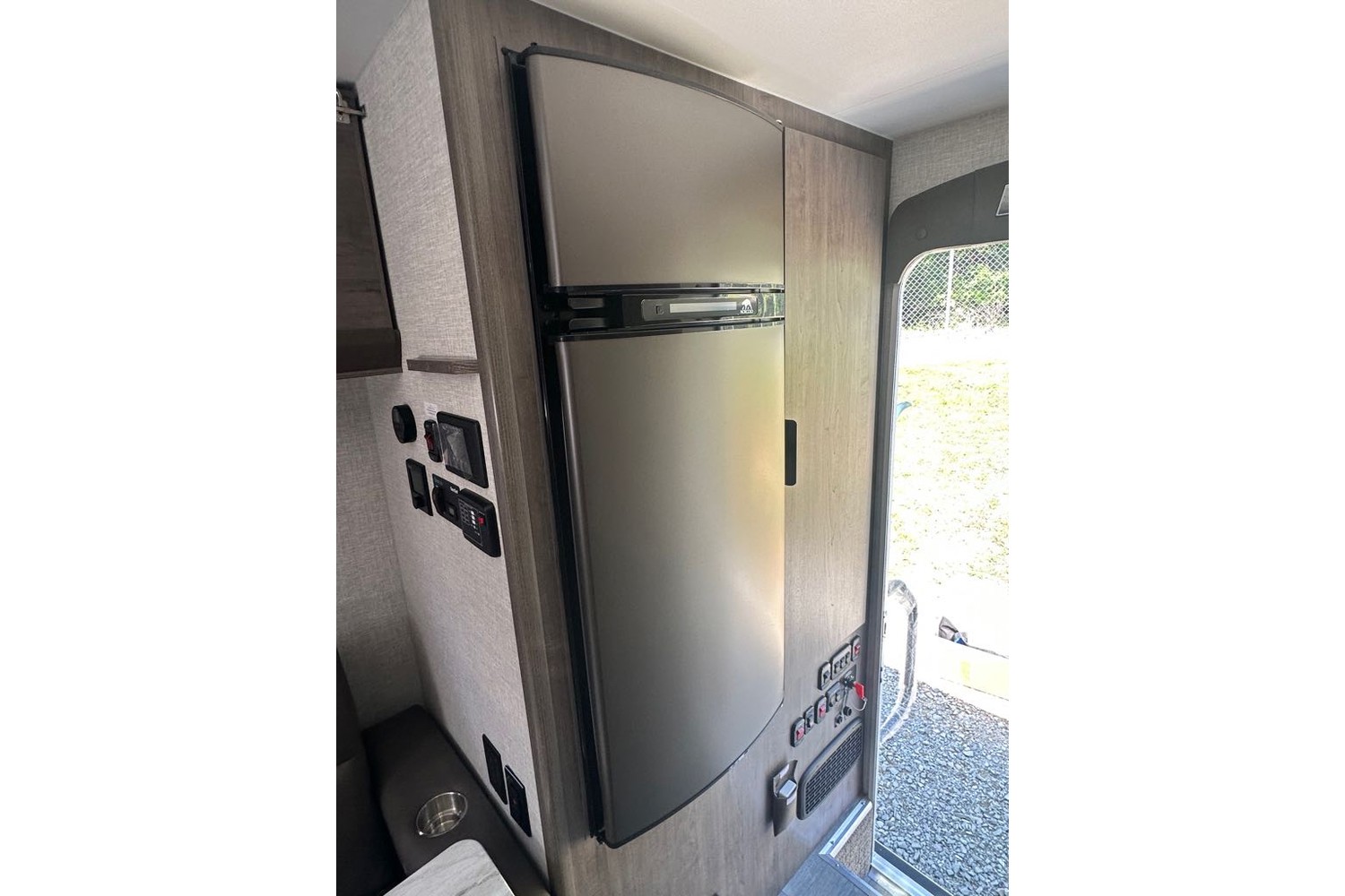 2026 Lance 960 Truck Camper Truck Camper