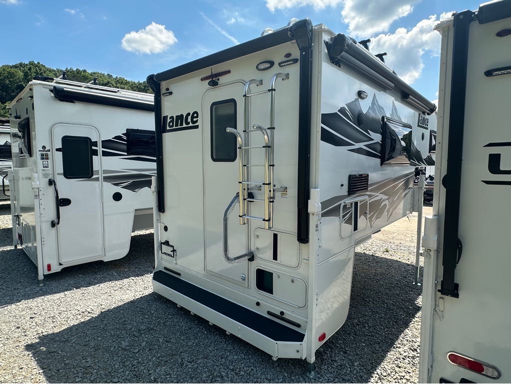 2026 Lance 960 Truck Camper Truck Camper