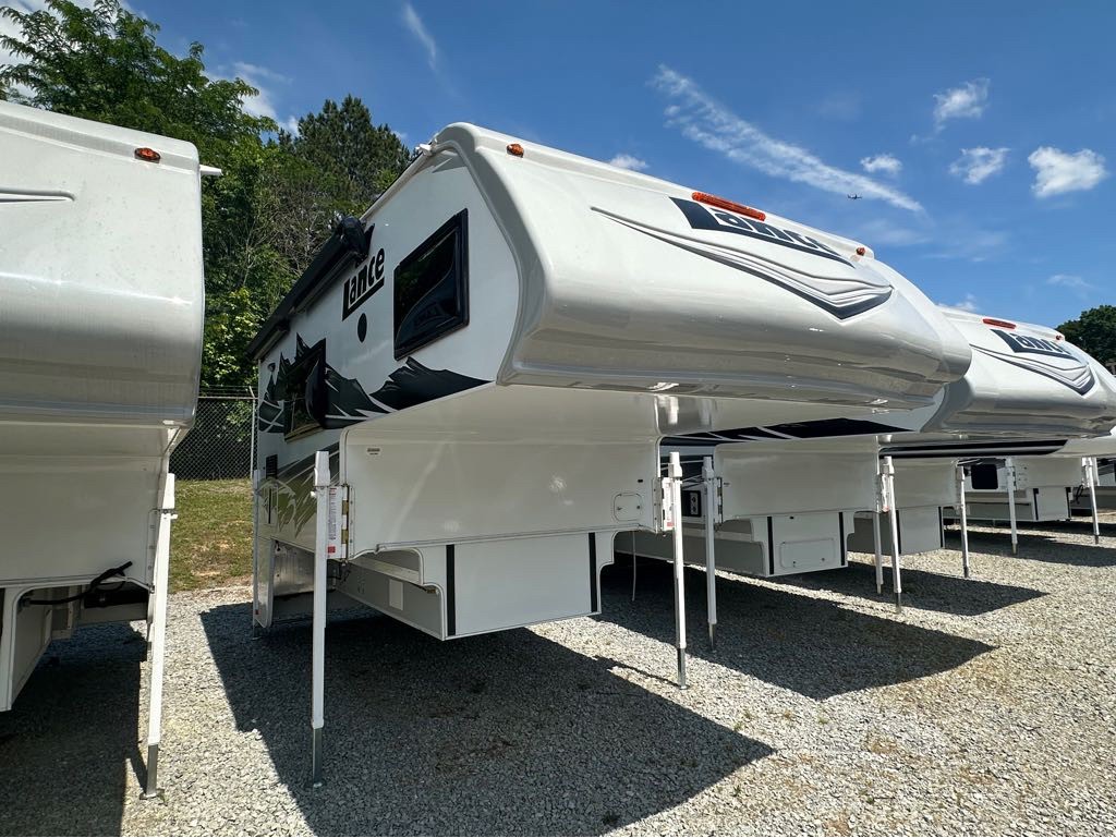 2026 Lance 960 Truck Camper Truck Camper