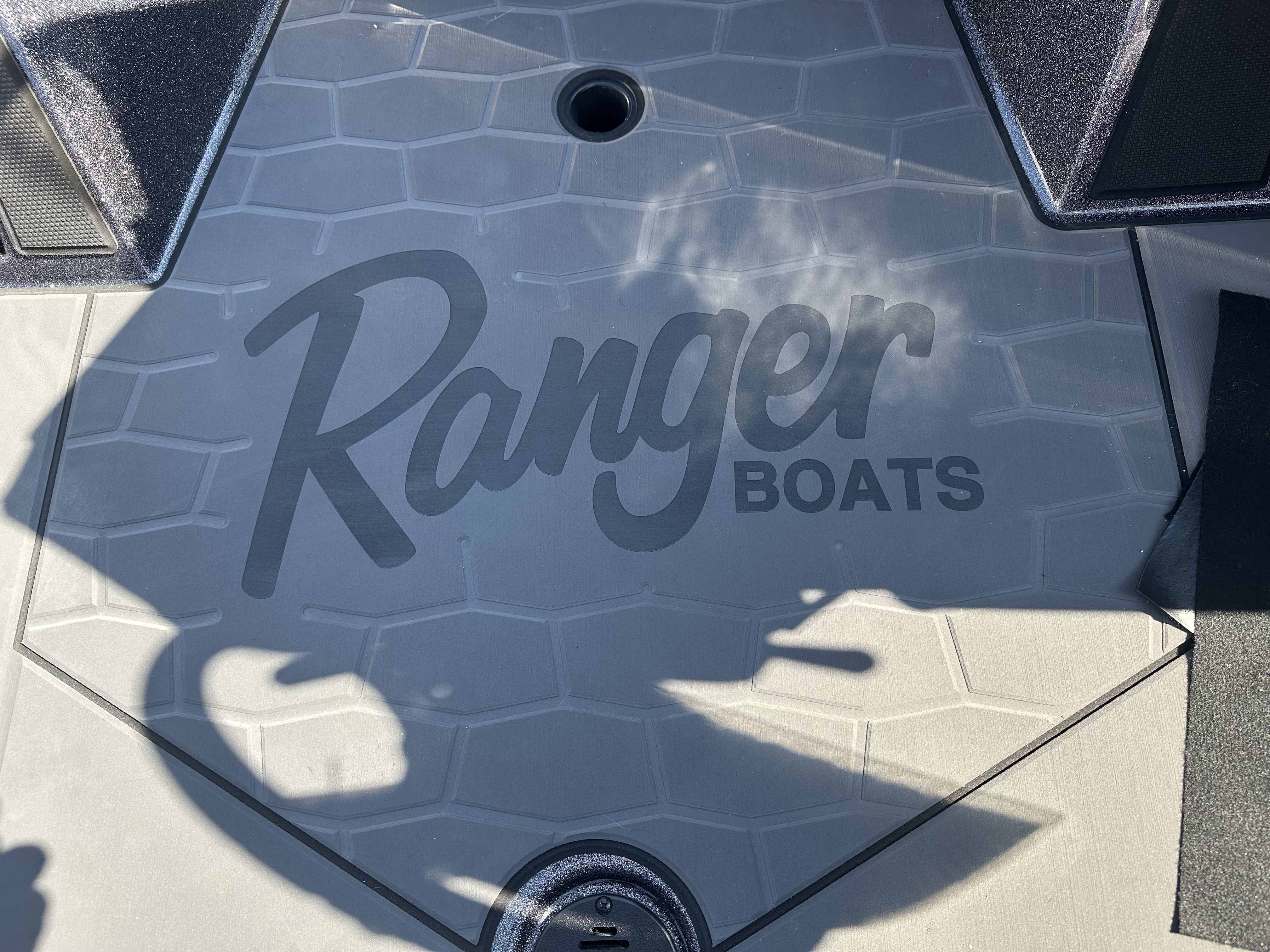 2027 Ranger Boats Z521VS Cup-Equipped Boats