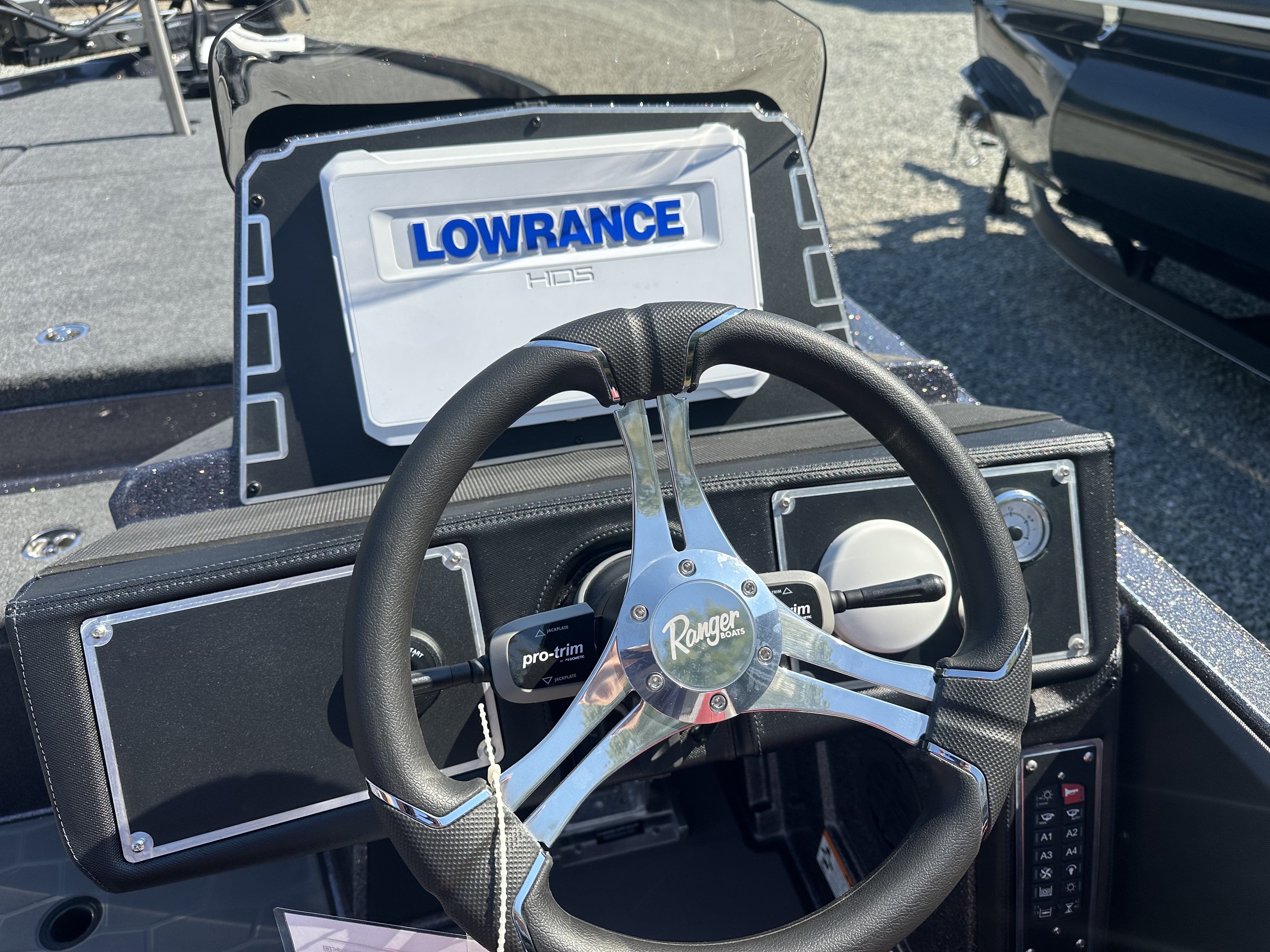 2027 Ranger Boats Z521VS Cup-Equipped Boats