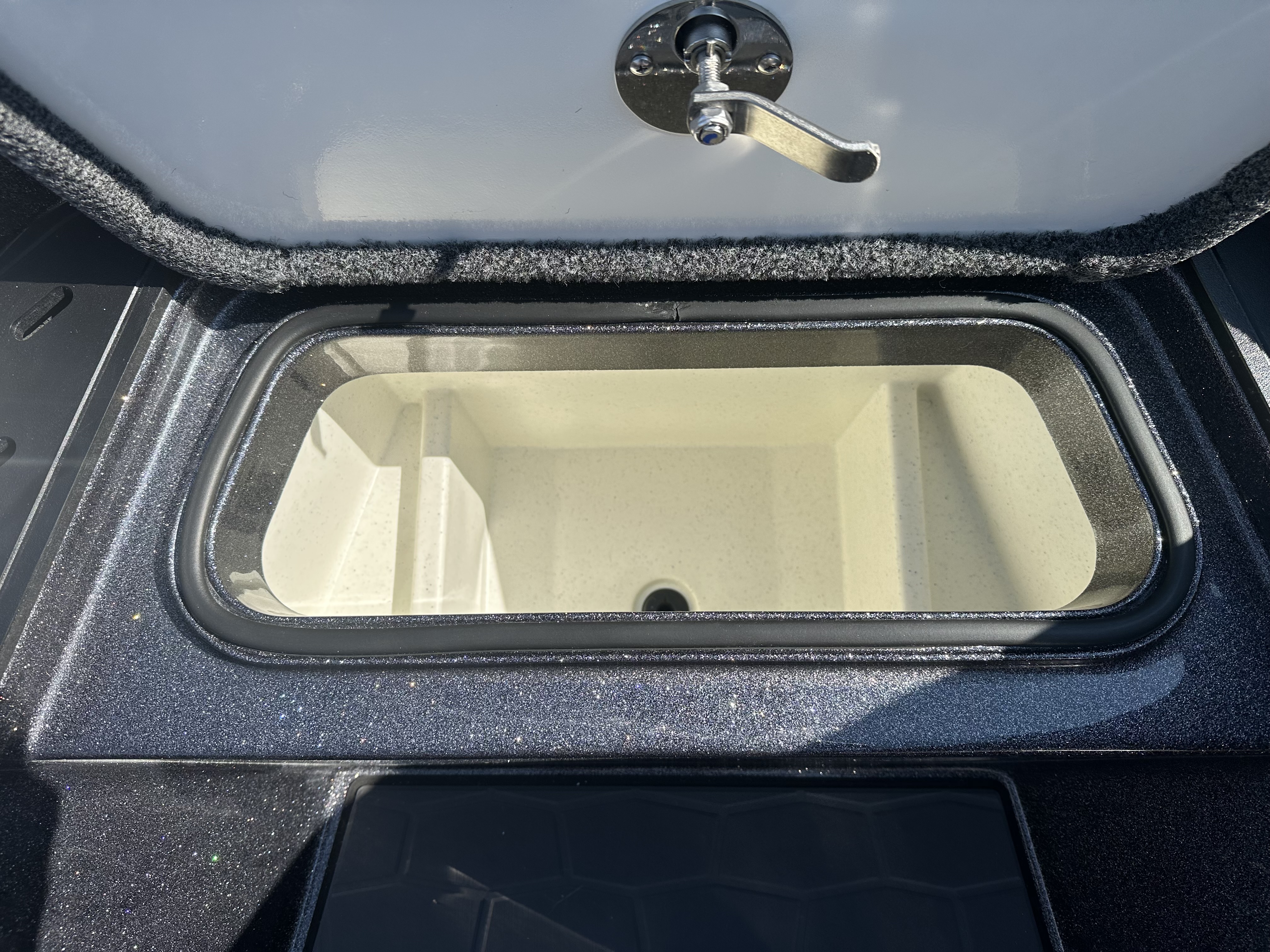 2027 Ranger Boats Z521VS Cup-Equipped Boats
