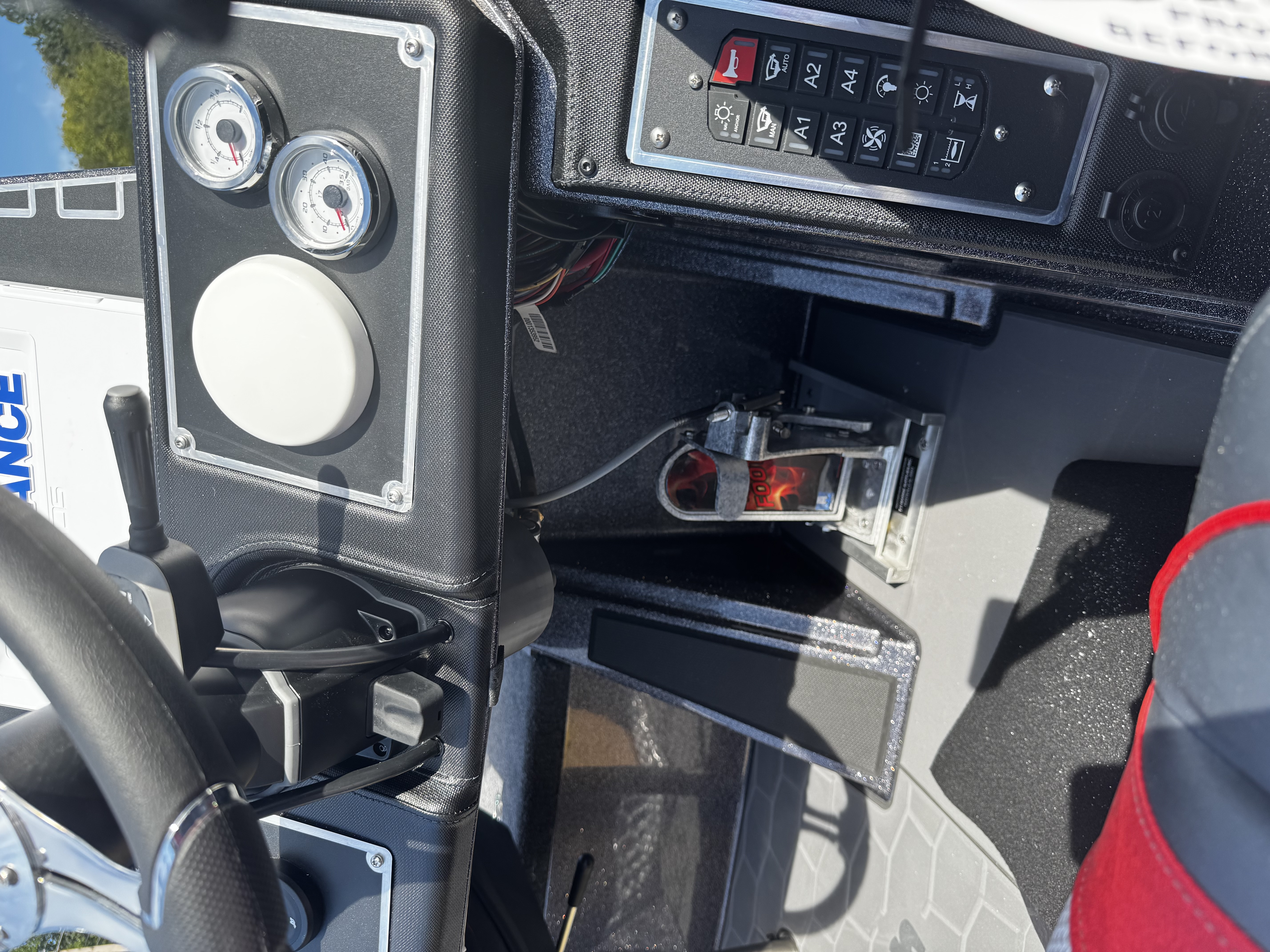 2027 Ranger Boats Z521VS Cup-Equipped Boats